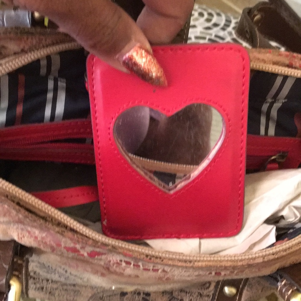 Purse - Picture 5 of 8